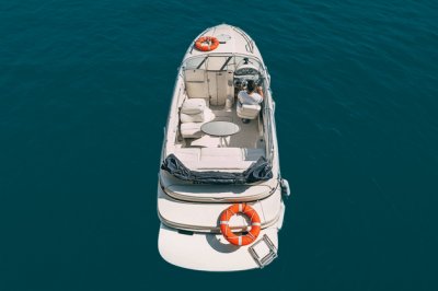 Прогулка на каютном катере по рекам и каналам Петербурга