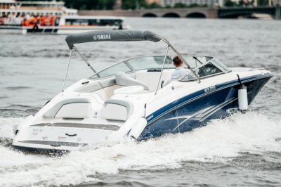 Прогулка по рекам и каналам Санкт-Петербурга