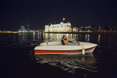 Ночная прогулка на катере без капитана