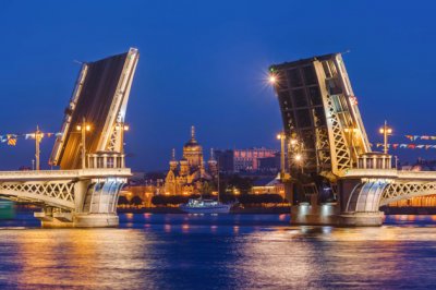Ночной Петербург 2 в 1 — обзорная экскурсия и развод мостов на катере