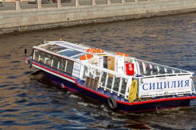 Аренда теплохода «Сицилия» на 35 человек