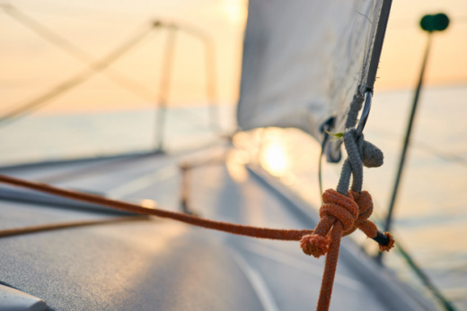 Аренда парусной яхты для фотосессии и прогулки