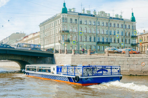 Город на воде - прогулка на теплоходе